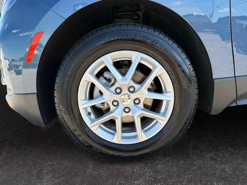Used 2024 Chevrolet Equinox LT AWD/4WD image 9