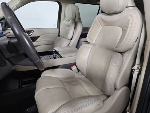 Used 2021 Lincoln Navigator Reserve w/ Luxury Package AWD/4WD image 24