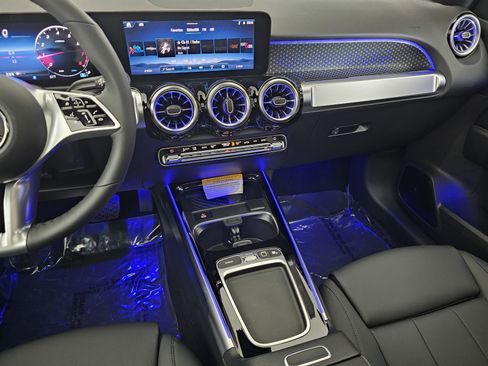 New 2026 Mercedes-Benz GLB 250 4MATIC image 30