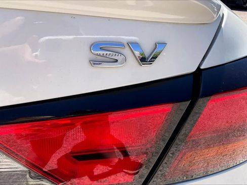 Used 2019 Nissan Altima 2.5 SV FWD image 9