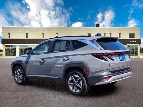 Certified 2025 Hyundai Tucson SEL AWD/4WD image 5
