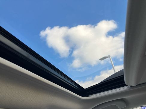 Used 2018 Subaru Outback 2.5i Limited image 24