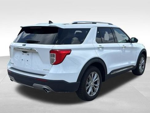 Used 2023 Ford Explorer Limited AWD/4WD image 7