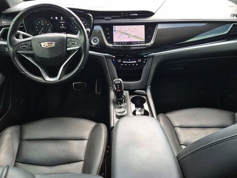 Used 2023 Cadillac XT6 Sport w/ Technology Package AWD/4WD image 13