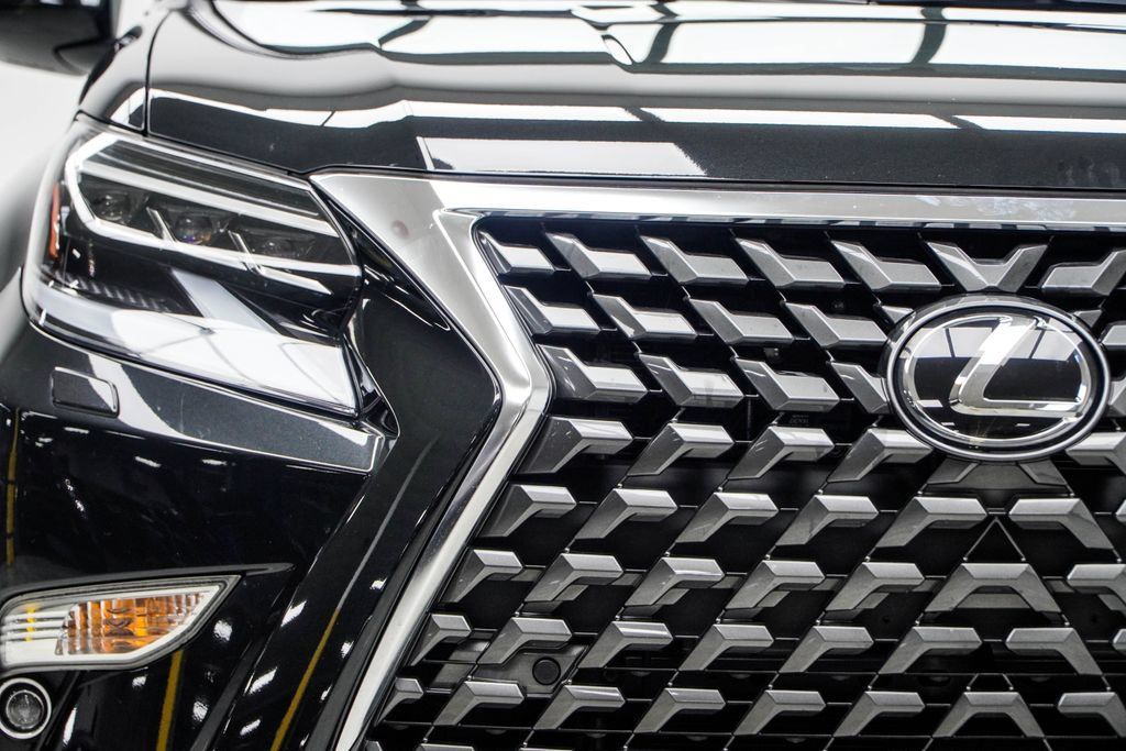 Used 2023 Lexus GX 460 Premium w/ Premium Package AWD/4WD image 12