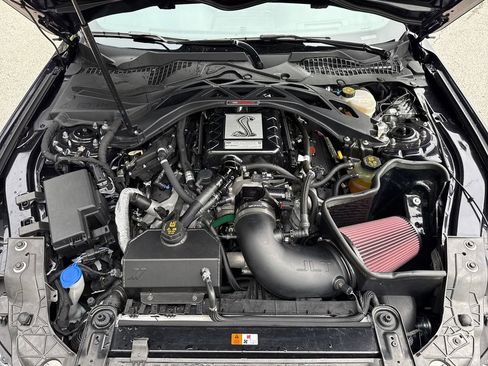 Used 2021 Ford Mustang Shelby GT500 w/ Technology Package RWD image 29