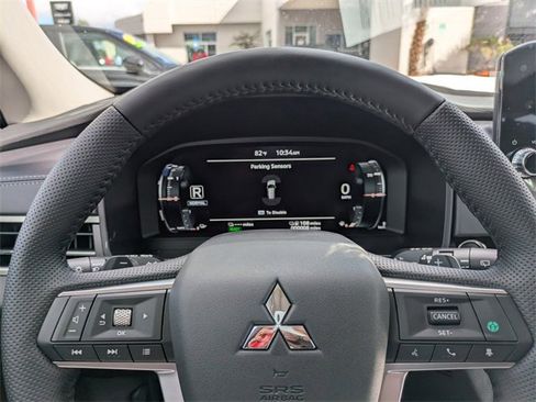 New 2025 Mitsubishi Outlander SEL image 30
