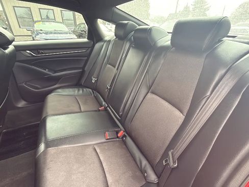 Used 2018 Honda Accord Sport image 20