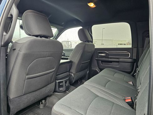 Used 2022 RAM 3500 Big Horn w/ Night Edition AWD/4WD image 12