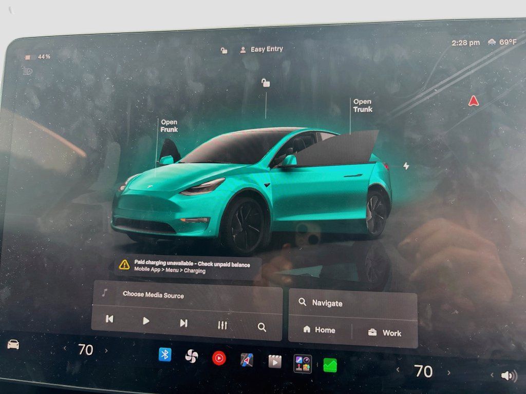 Used 2023 Tesla Model Y Long Range AWD/4WD image 37