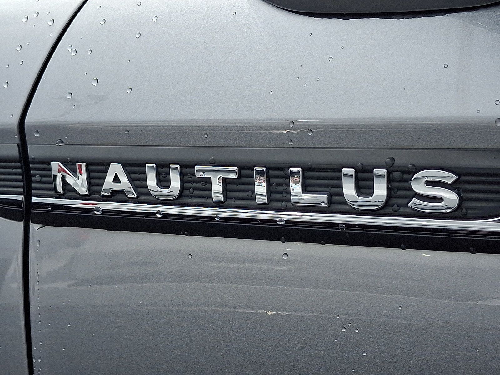 Used 2020 Lincoln Nautilus Premier AWD/4WD image 29