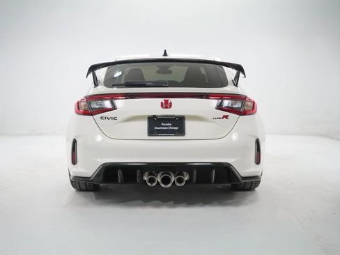 Used 2025 Honda Civic Type R image 11