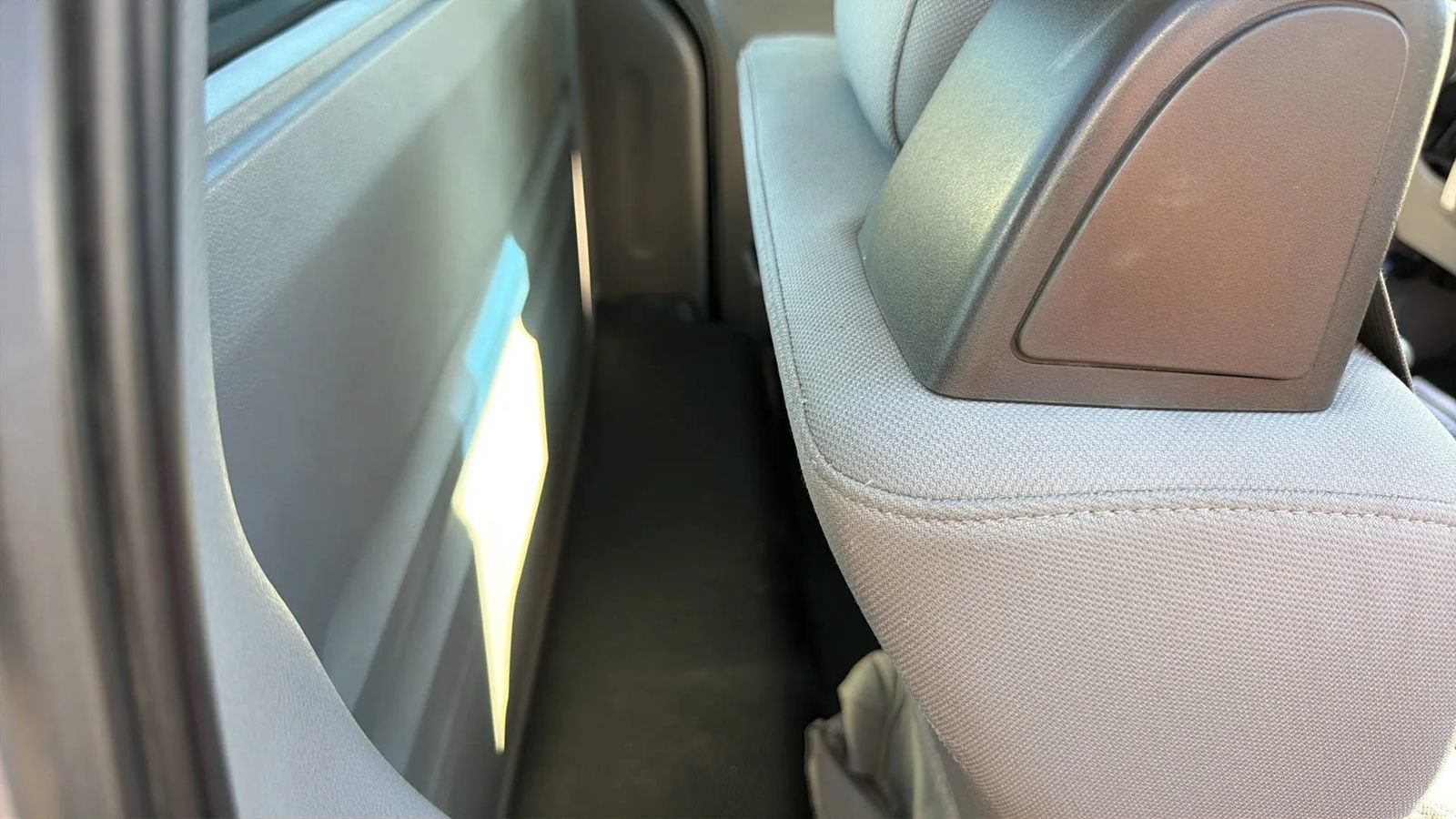 Used 2004 Ford F150 XL RWD image 41