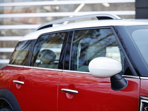 Used 2023 MINI Cooper Countryman S w/ Signature Upholstery Package image 3