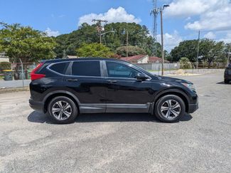 Used 2017 Honda CR-V LX video 3