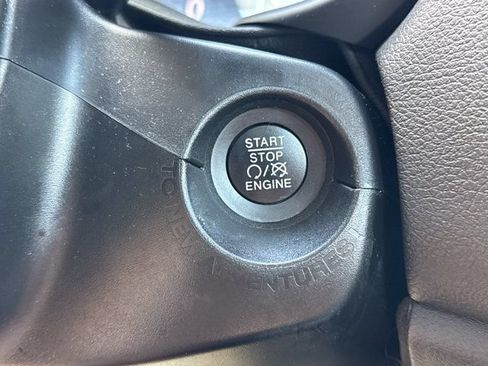 Used 2022 Jeep Renegade Latitude w/ Convenience Group AWD/4WD image 22
