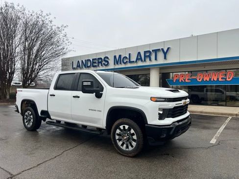 Certified 2024 Chevrolet Silverado 2500 Custom w/ Custom Convenience Package image 1