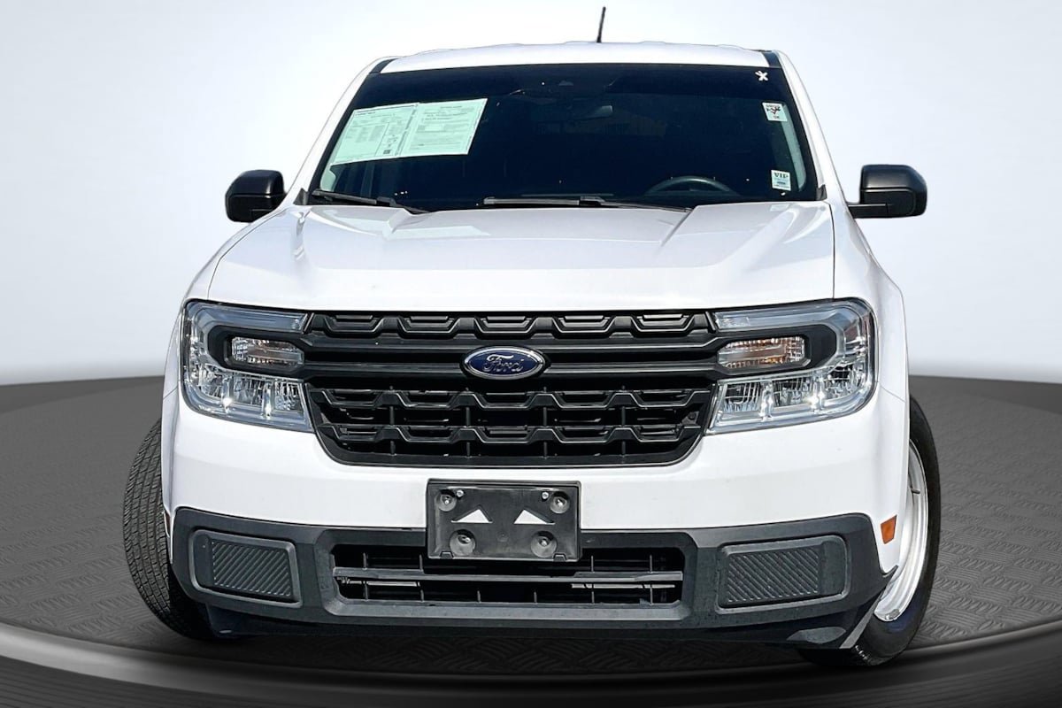 Used 2022 Ford Maverick XL FWD image 3