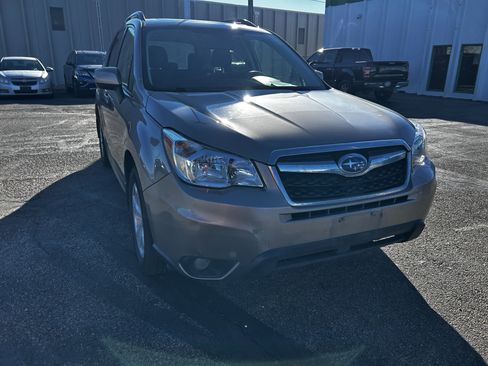 Used 2016 Subaru Forester 2.5i Premium image 7