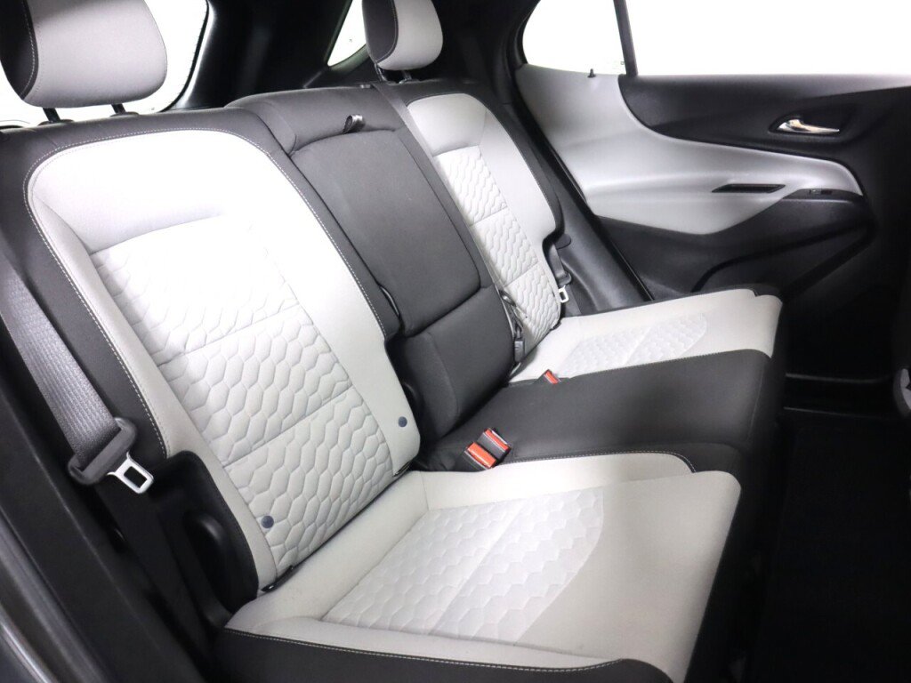 Used 2020 Chevrolet Equinox LS w/ LPO, Cargo Package AWD/4WD image 36