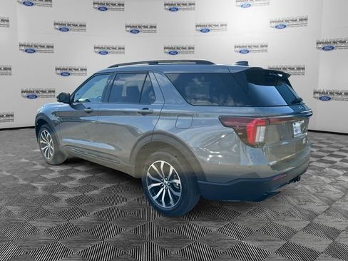 New 2026 Ford Explorer ST-Line AWD/4WD image 3