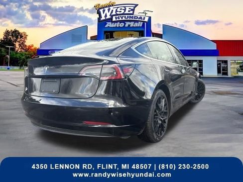 Used 2019 Tesla Model 3 Long Range image 8