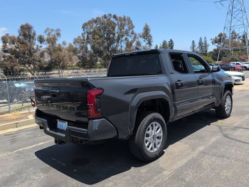 Used 2026 Toyota Tacoma SR5 RWD image 3