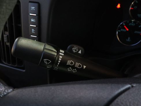 Used 2022 Chevrolet Express 3500 w/ Driver Convenience Package image 26