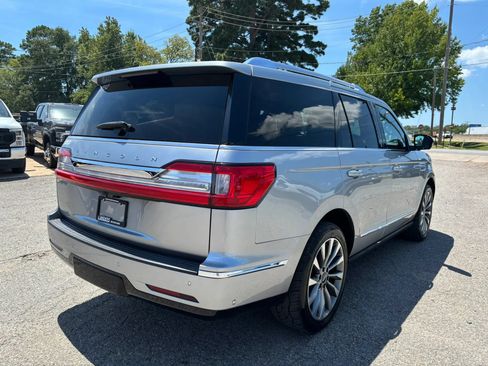 Used 2020 Lincoln Navigator Reserve RWD image 5