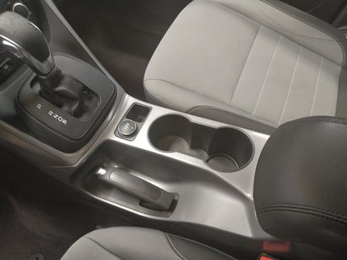 Used 2015 Ford Escape SE FWD image 26