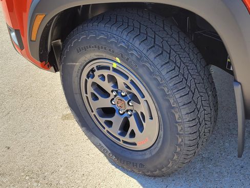 New 2026 Nissan Frontier PRO-4X w/ Tow Package image 11