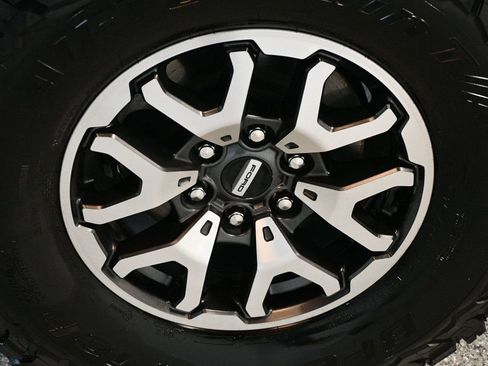 Used 2023 Ford F150 Raptor AWD/4WD image 24