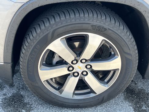 Used 2018 Chevrolet Traverse LT AWD/4WD image 15
