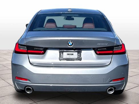 Used 2024 BMW 330i Sedan w/ Convenience Package RWD image 8