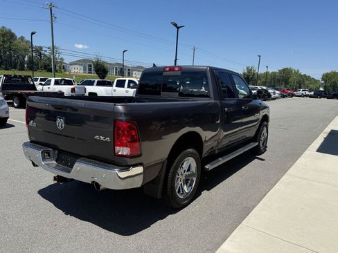 Used 2019 RAM 1500 Big Horn AWD/4WD image 6