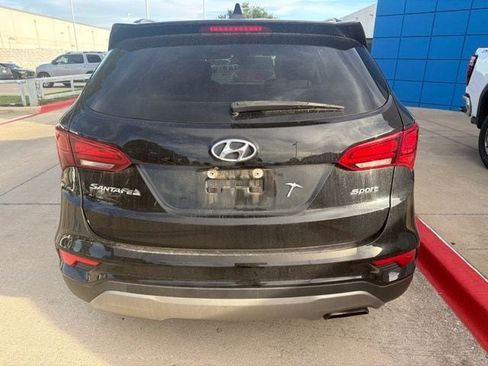 Used 2017 Hyundai Santa Fe Sport FWD image 6