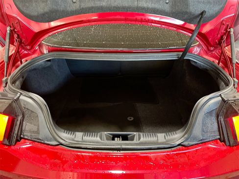 Used 2024 Ford Mustang EcoBoost image 25