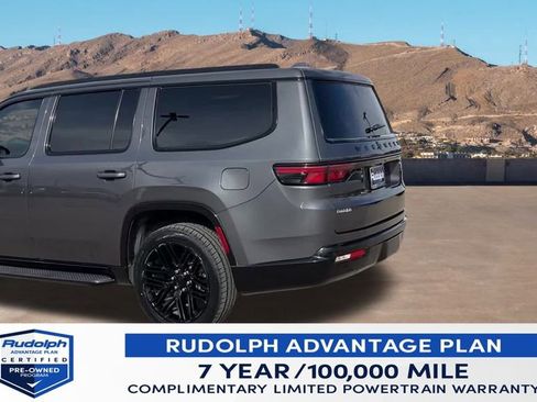 Used 2023 Jeep Wagoneer Series II image 5