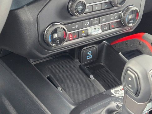 New 2025 Ford Bronco Heritage Edition image 25