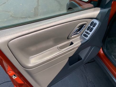 Used 2006 MAZDA Tribute I w/ Premium Pkg FWD image 17