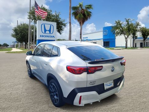 Used 2025 BMW X2 xDrive28i AWD/4WD image 5