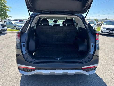 Used 2025 Kia Sportage EX FWD image 28