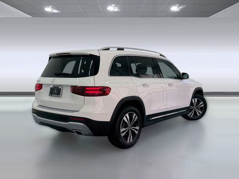 Certified 2025 Mercedes-Benz GLB 250 image 8