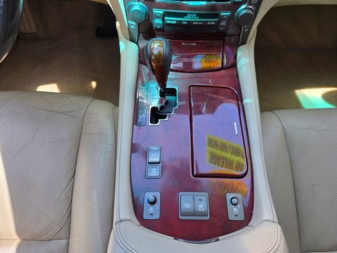 Used 2008 Lexus LS 460 RWD image 18