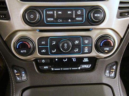 Used 2020 GMC Yukon Denali w/ Denali Ultimate Package image 25