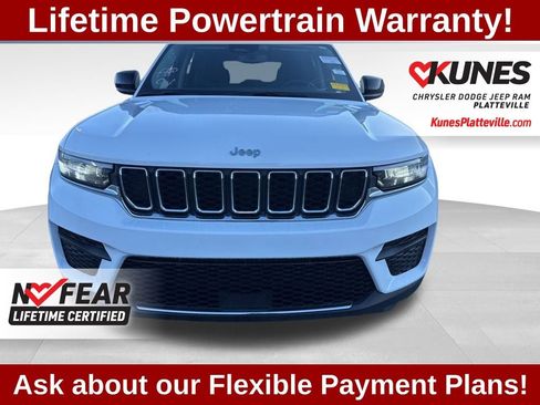 Used 2024 Jeep Grand Cherokee Laredo image 8