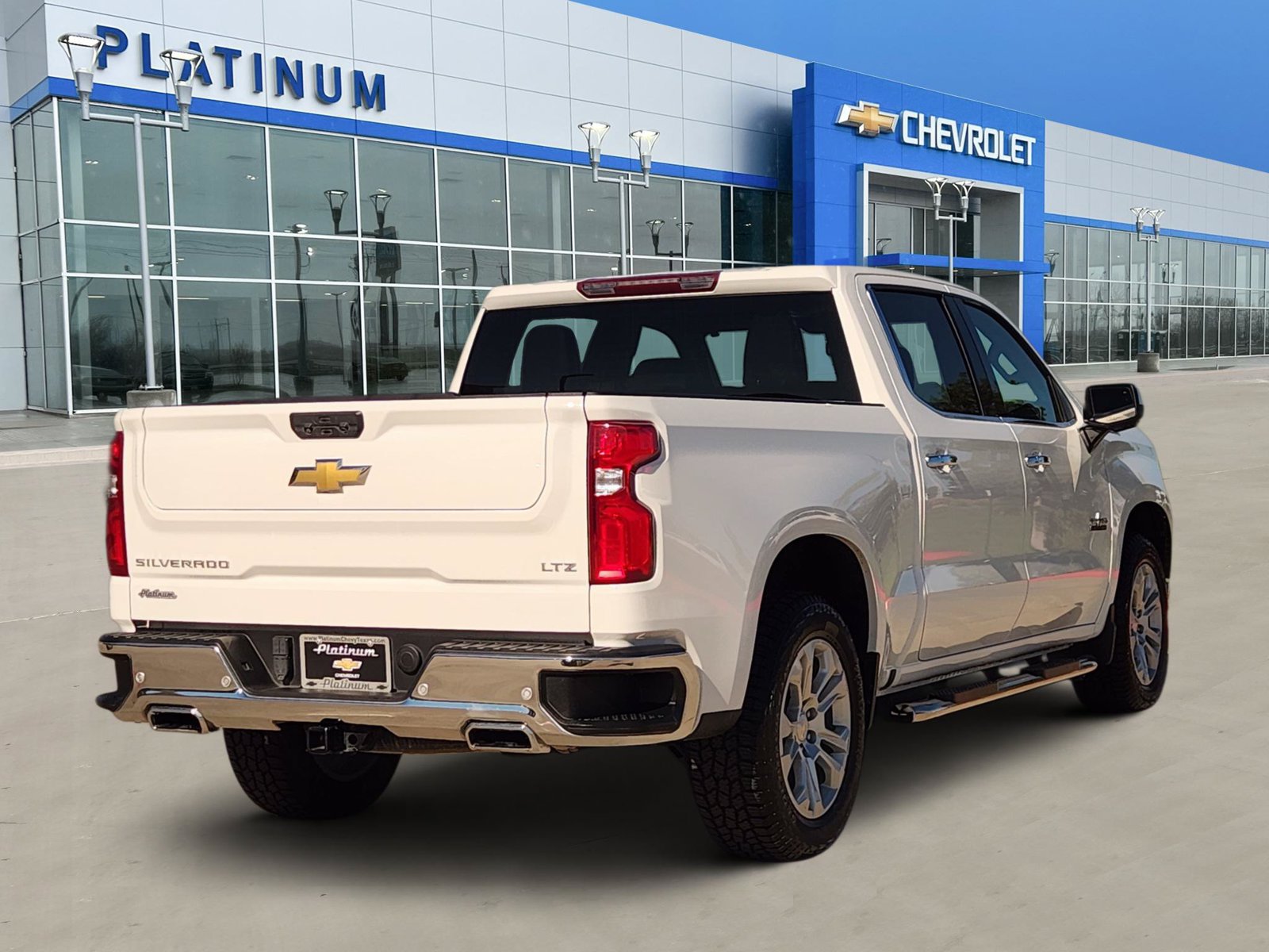 Certified 2023 Chevrolet Silverado 1500 LTZ AWD/4WD image 5