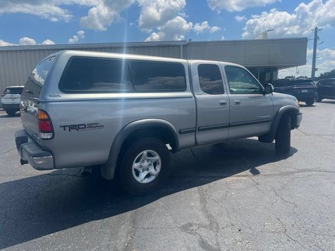 Used 2001 Toyota Tundra SR5 w/ Convenience Pkg AWD/4WD image 3