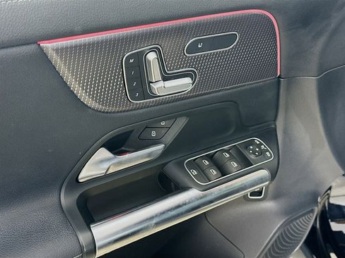 Certified 2023 Mercedes-Benz GLA 250 4MATIC image 21