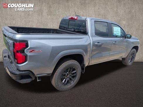 New 2026 Chevrolet Colorado Z71 w/ Midnight Edition AWD/4WD image 8